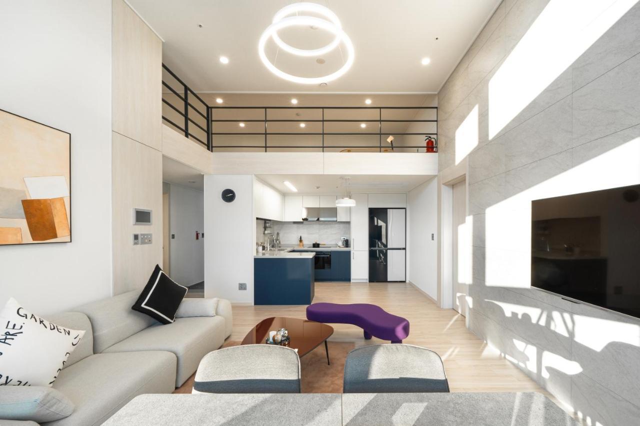 Le Collective Yeosu Apartment ภายนอก รูปภาพ