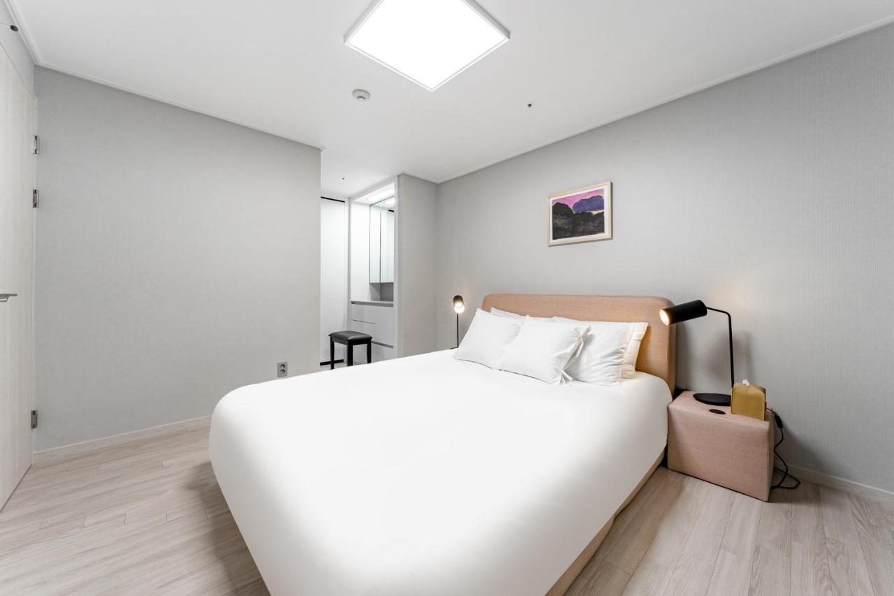 Le Collective Yeosu Apartment ภายนอก รูปภาพ